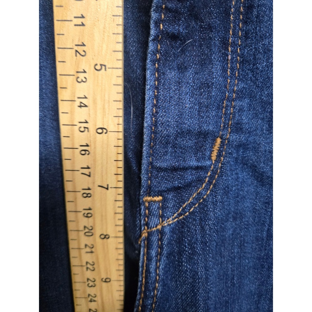 Levi Strauss Signature Women Mid Rise Capri Jeans Dark Wash Blue Size 12 Cropped - Picture 4 of 7